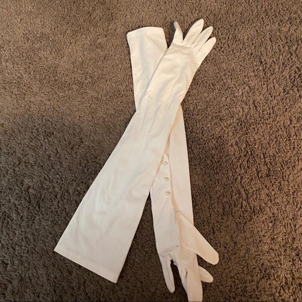 Vintage white gloves!